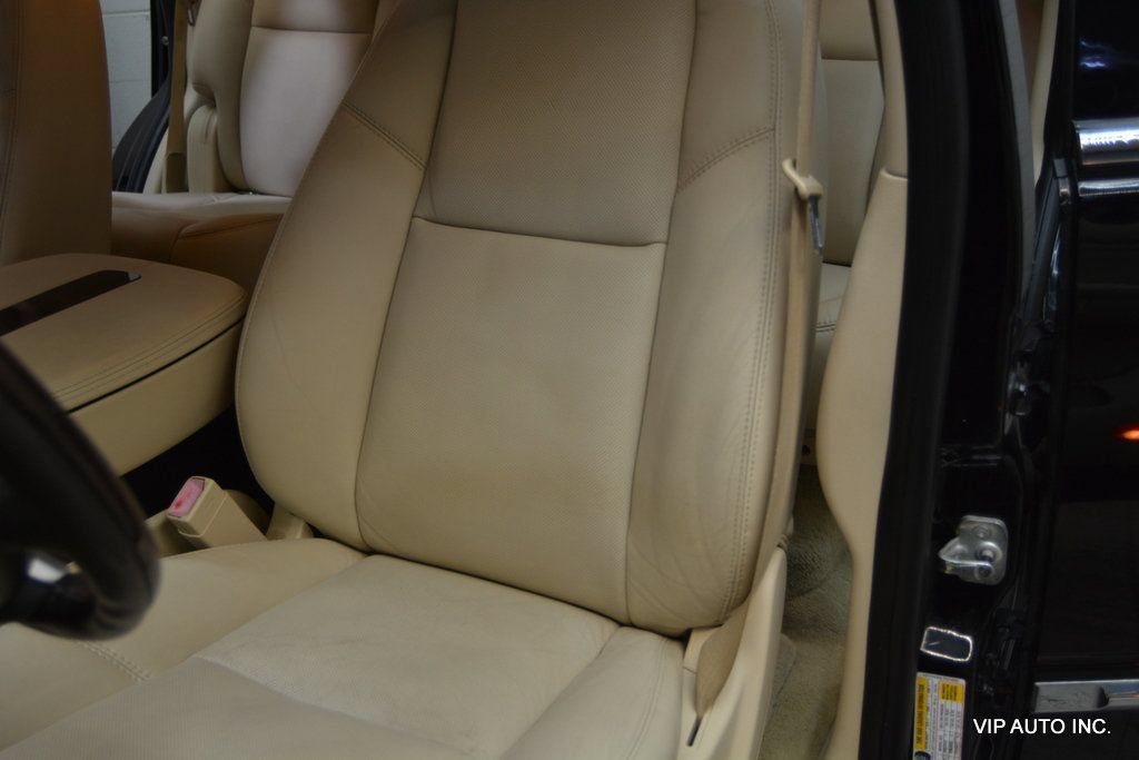 Used 2007 Cadillac Escalade AWD w/ Climate Package image 15