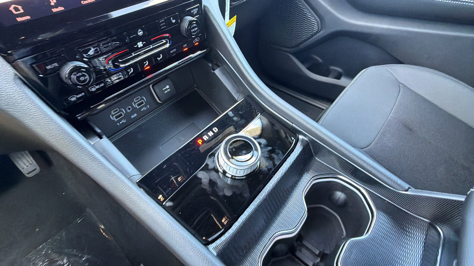 New 2027 Jeep Grand Cherokee Laredo X AWD/4WD image 24