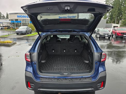 Used 2021 Subaru Outback Premium image 5