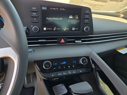 New 2026 Hyundai Elantra SEL Sport Premium FWD image 11