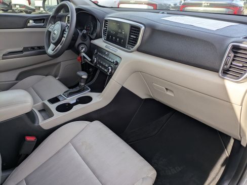 Used 2021 Kia Sportage LX image 13