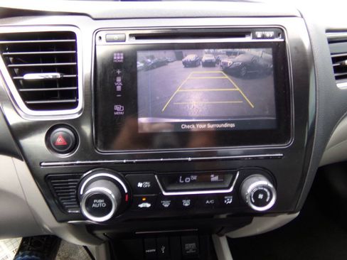 Used 2015 Honda Civic Hybrid Sedan image 17