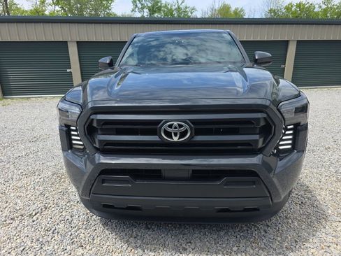 Certified 2024 Toyota Tacoma SR AWD/4WD image 9