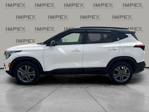Used 2021 Kia Seltos S FWD image 2