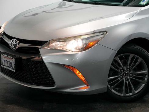 Used 2016 Toyota Camry SE FWD image 10