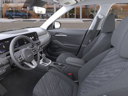 New 2026 Kia Seltos LX image 18