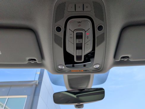 Used 2018 Audi Q5 2.0T Premium Plus w/ Premium Plus Package image 27