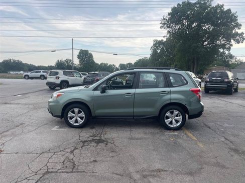 Used 2016 Subaru Forester 2.5i w/ Alloy Wheel Package AWD/4WD image 8