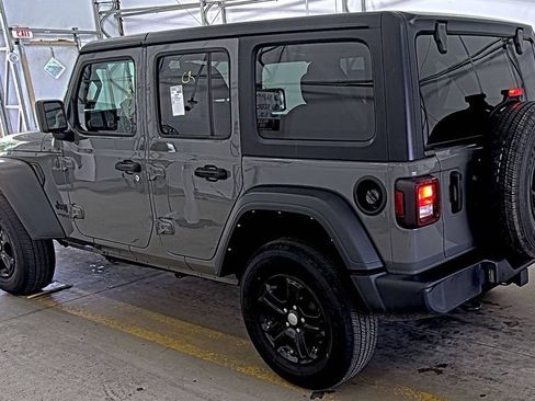 Used 2022 Jeep Wrangler Unlimited Sport AWD/4WD image 4