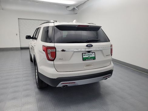 Used 2016 Ford Explorer XLT w/ Equipment Group 201A FWD image 6