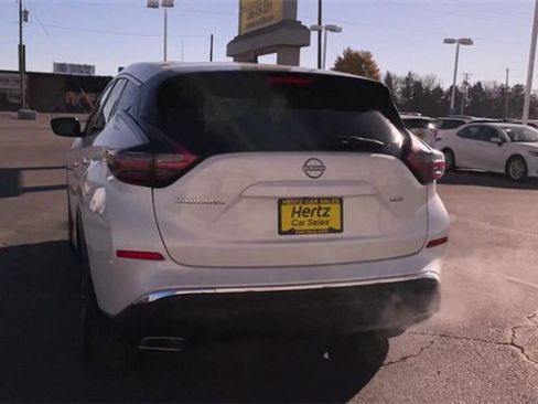 Used 2023 Nissan Murano S image 8