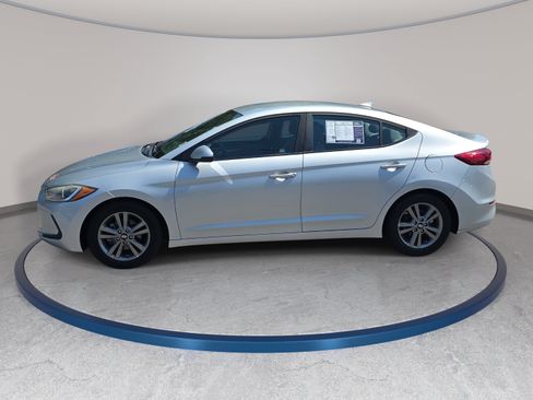 Used 2018 Hyundai Elantra SEL FWD image 8