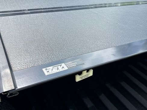 Used 2018 Chevrolet Silverado 1500 LTZ Z71 w/ Centennial Edition image 46