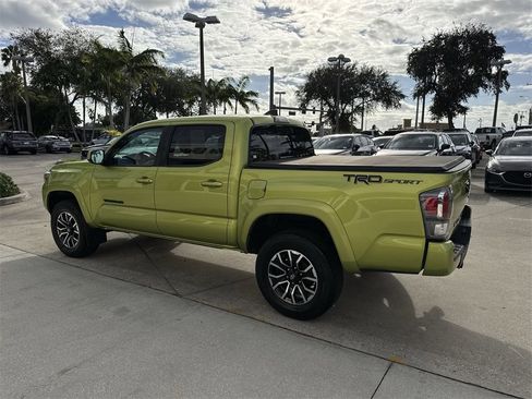 Used 2023 Toyota Tacoma TRD Sport image 13