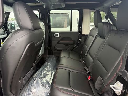 New 2026 Jeep Wrangler Unlimited Rubicon AWD/4WD image 23
