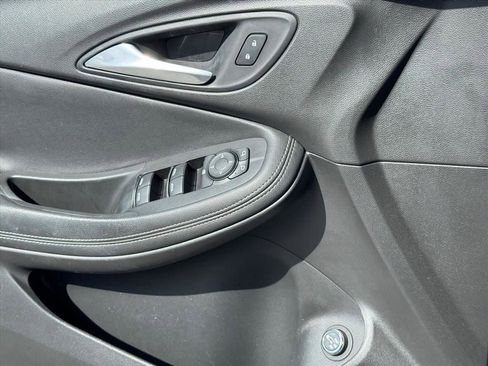 Used 2020 Buick Encore GX Preferred w/ Cold Weather Comfort Package AWD/4WD image 21