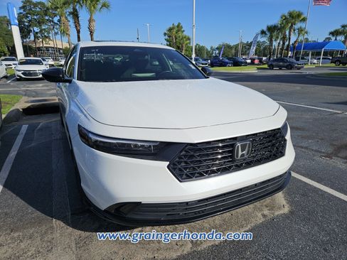 Used 2024 Honda Accord Sport image 4