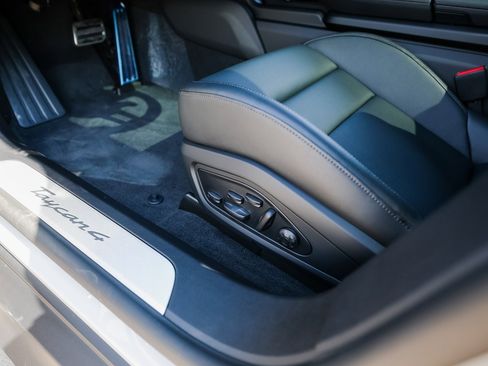 New 2026 Porsche Taycan image 14