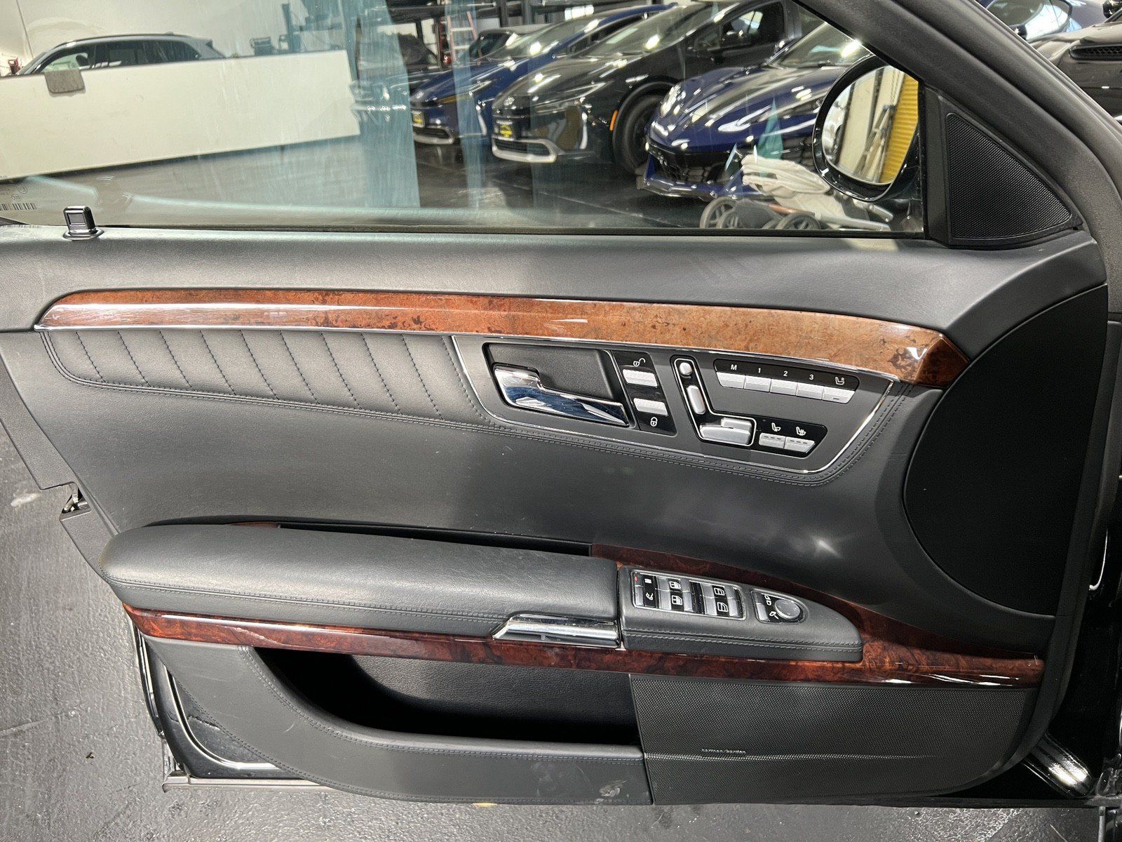 Used 2008 Mercedes-Benz S 600 image 29