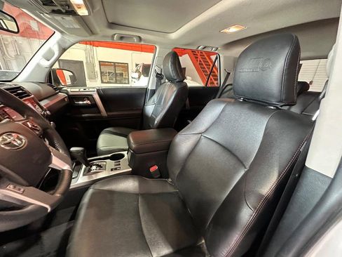 Used 2023 Toyota 4Runner 40th Anniversary SE AWD/4WD image 43