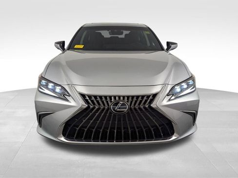 Used 2025 Lexus ES 300h Ultra Luxury w/ Accessory Package (Z1) image 23