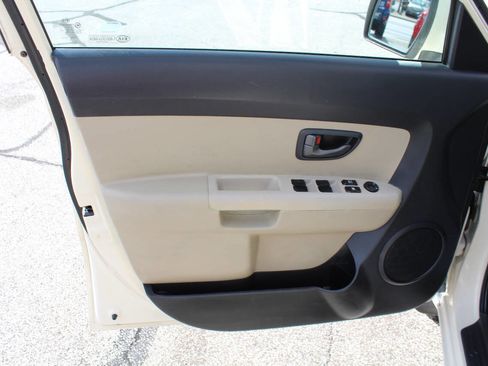 Used 2010 Kia Soul ! image 13