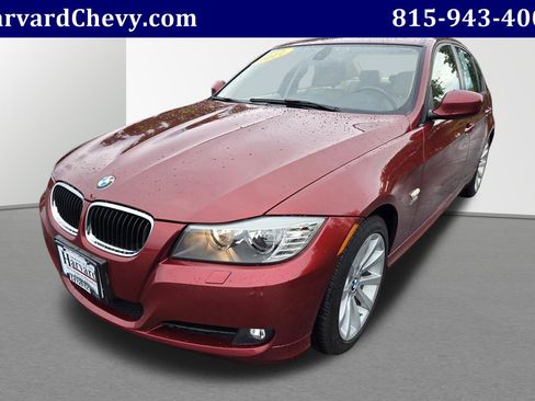 Used 2011 BMW 328i xDrive Sedan AWD/4WD image 3