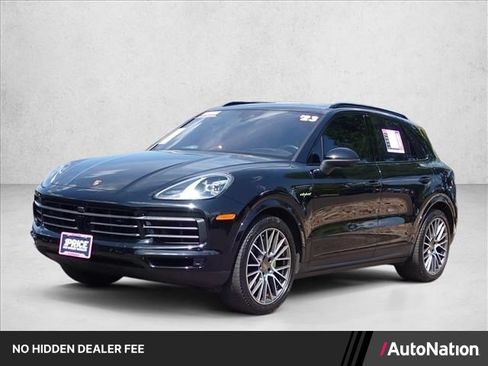 Used 2023 Porsche Cayenne Platinum Edition AWD/4WD image 1