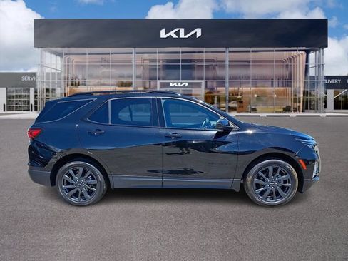 Used 2023 Chevrolet Equinox RS FWD image 7