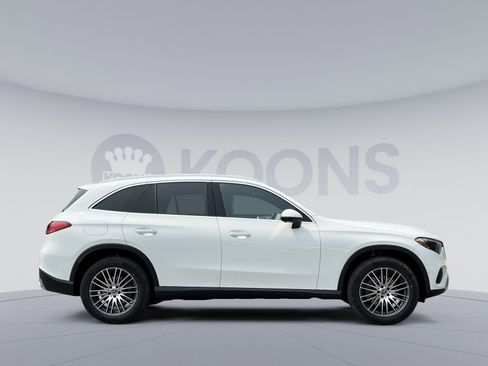 Certified 2025 Mercedes-Benz GLC 300 4MATIC image 7
