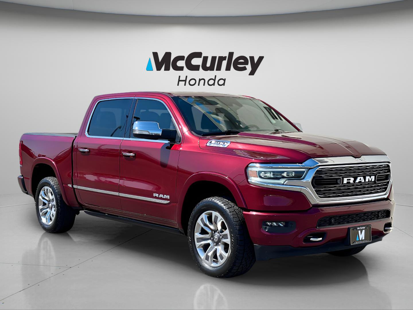Used 2022 RAM 1500 Limited w/ Trailer Tow Group AWD/4WD image 1