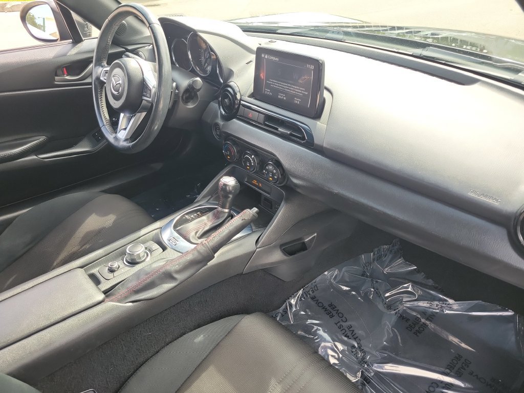 Used 2019 MAZDA MX-5 Miata Sport w/ I-ACTIVSENSE Sport Package RWD image 21