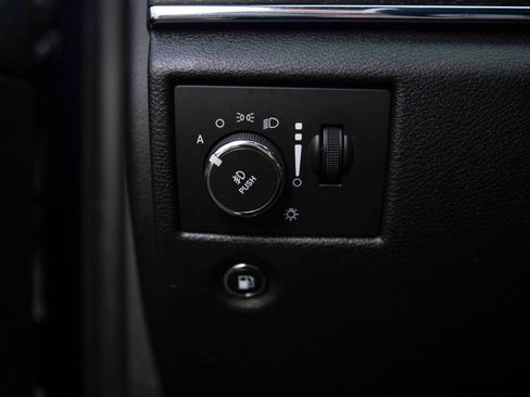 Used 2015 Jeep Grand Cherokee Limited image 12