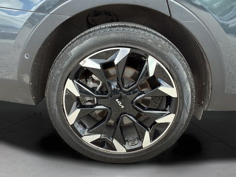 Used 2024 Kia Sorento SX FWD image 30
