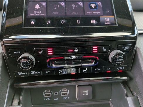 New 2025 Jeep Grand Cherokee L Altitude image 31