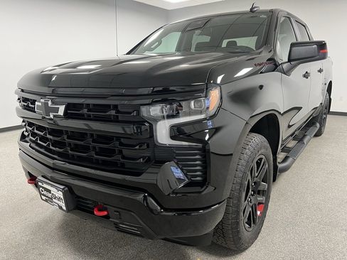 Used 2023 Chevrolet Silverado 1500 RST w/ Redline Edition image 4