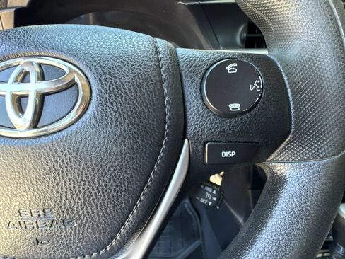Used 2015 Toyota Corolla LE FWD image 23