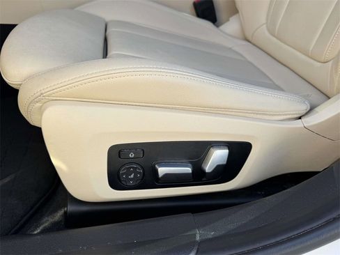 Used 2021 BMW 330i xDrive Sedan w/ Convenience Package image 18
