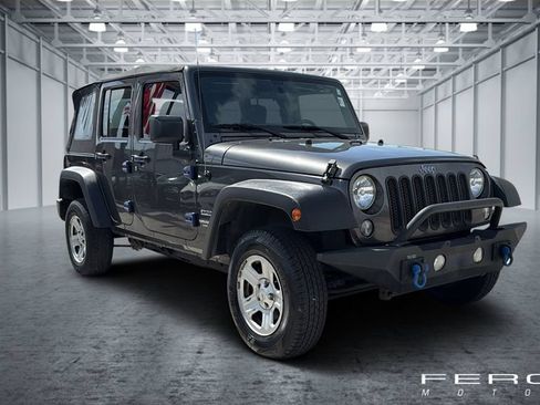 Used 2017 Jeep Wrangler Unlimited Sport w/ Connectivity Group AWD/4WD image 7