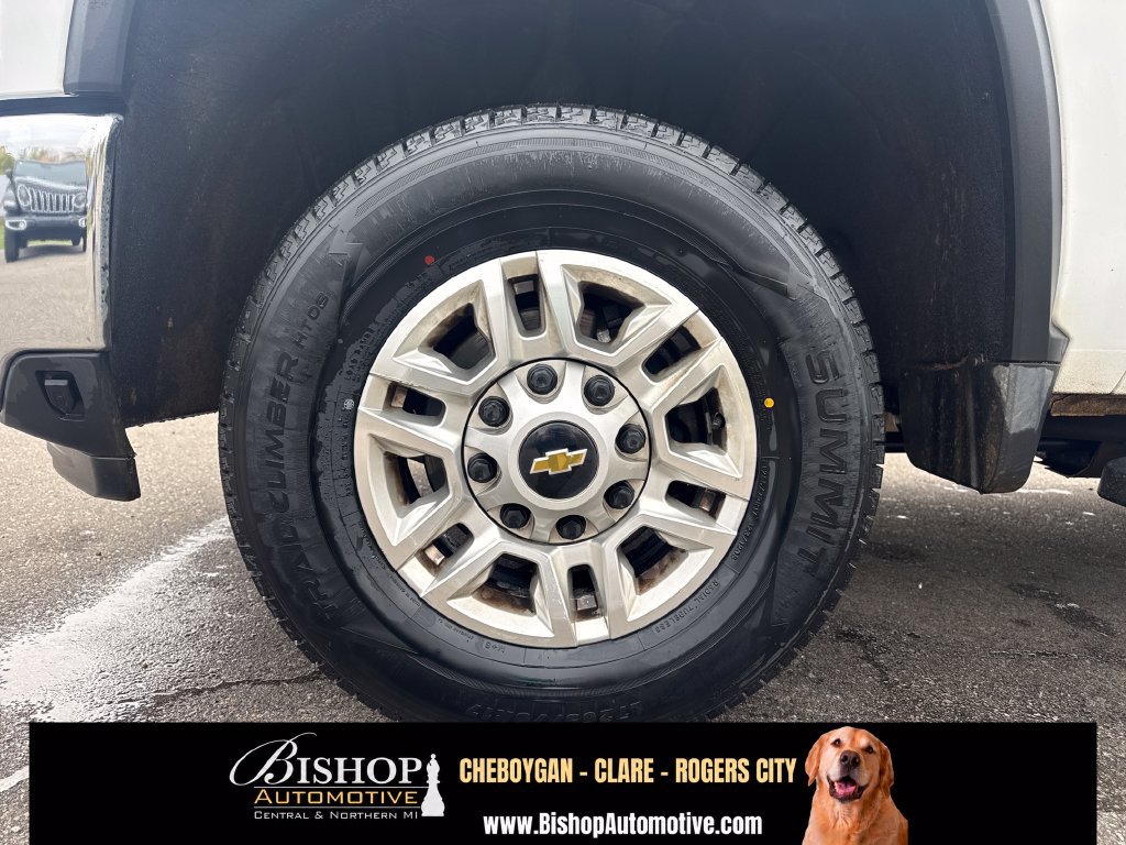 Used 2025 Chevrolet Silverado 2500 LT w/ Convenience Package AWD/4WD image 18