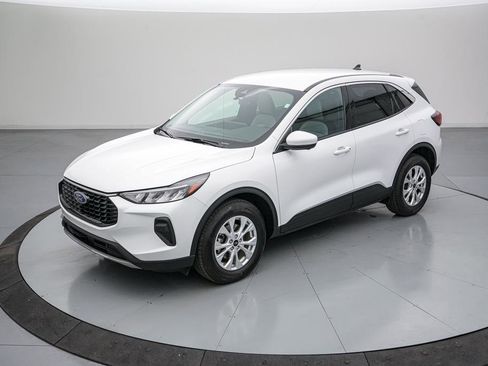 Certified 2023 Ford Escape Active w/ Tech Pack #2 AWD/4WD image 9