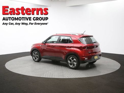 Used 2024 Hyundai Venue SEL image 63