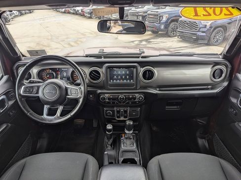 Used 2021 Jeep Wrangler Unlimited Sahara image 22