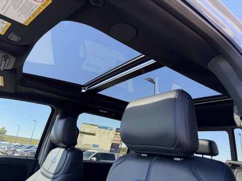 New 2026 Ford F250 Platinum w/ FX4 Off-Road Package image 28