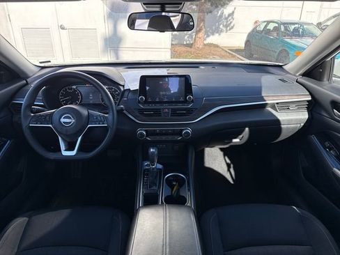 Used 2023 Nissan Altima 2.5 SV image 26