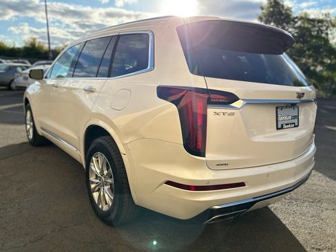 Used 2024 Cadillac XT6 Luxury w/ LPO, Floor Liner Package AWD/4WD image 9