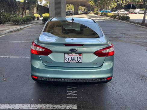 Used 2012 Ford Focus SEL FWD image 5