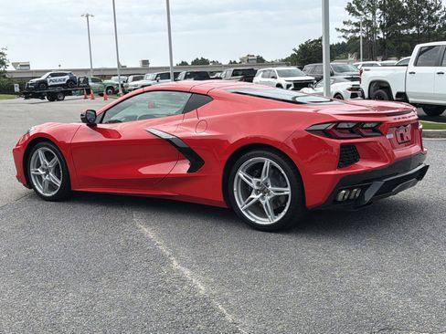 Used 2020 Chevrolet Corvette Stingray Coupe w/ 1LT RWD image 10