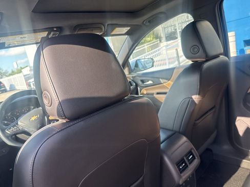 Used 2023 Chevrolet Equinox Premier FWD image 14