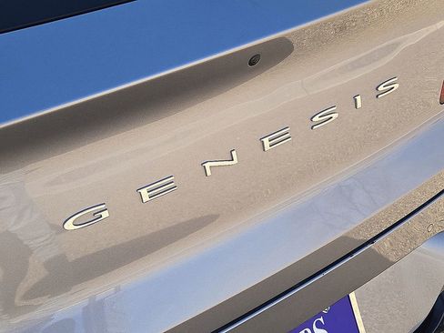 Used 2024 Genesis GV80 2.5T image 12